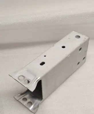 Jaguar F-Pace Front bumper mounting bracket T2H41239