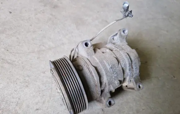 Toyota Hilux (AN10, AN20, AN30) Air conditioning (A/C) compressor (pump) 4472608020