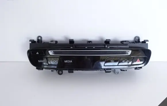 Mercedes-Benz C W205 Head unit multimedia control A2059054901