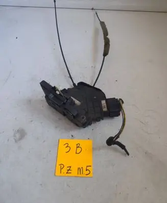 Mazda 3 I Front door lock 324728