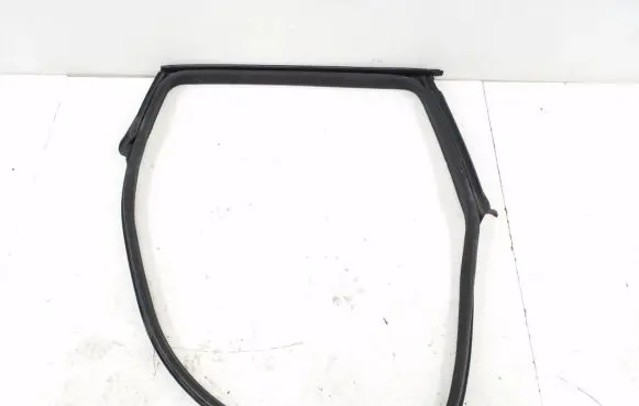 Maserati Ghibli Rear door rubber seal (on body) 
