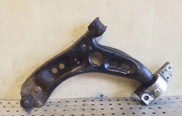 Seat Altea XL Front lower control arm/wishbone