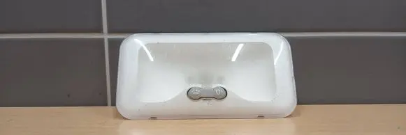 Renault Trafic I Rear seat light 264306877R M104300