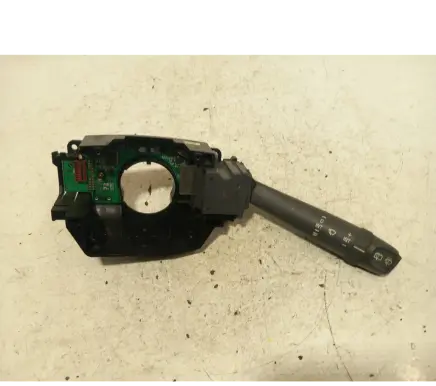 Volvo V70 Wiper control stalk 8622184 00W10