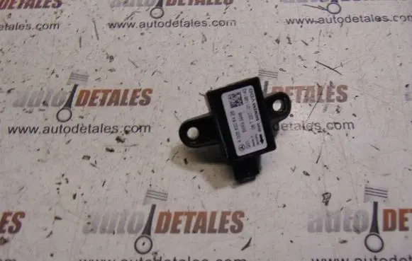 Mercedes-Benz GL X164 Airbag deployment crash/impact sensor A0038208426