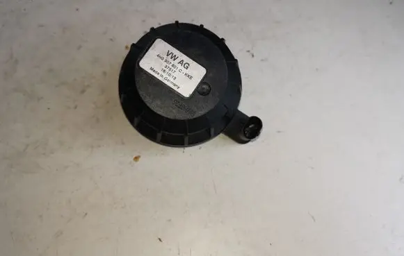 Audi A7 S7 4G Alarm system siren 4H0907601C