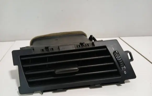 BMW 5 E60 E61 Dashboard side air vent grill/cover trim 6913707