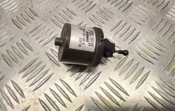 Headlight level adjustment motor
