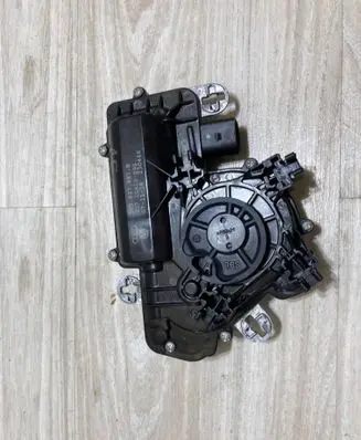 Audi A5 Tailgate/trunk/boot lift motor 3V5827887B