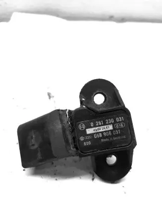 Audi A3 S3 8P Air pressure sensor 0261230031