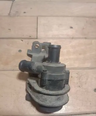 Volkswagen PASSAT CC Electric auxiliary coolant/water pump 1K0121093BH