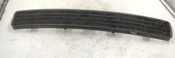 Audi A4 S4 B5 8D Front bumper lower grill 8d0807583
