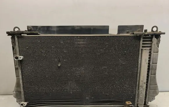 Toyota Avensis T270 Radiator set 160400X041 163630R040 MF4227509220