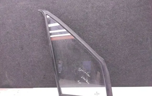 Mercedes-Benz Sprinter W901 W902 W903 W904 Front door vent window glass four-door 9017250220