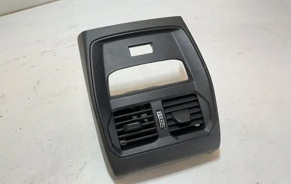BMW 3 G20 G21 Rear air vent grill 6806816 58450713