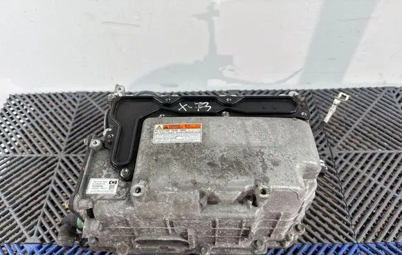 Lexus CT 200H Voltage converter inverter G920076011 22JTE76011A11N