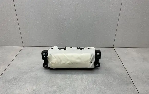 Audi Q3 8U Passenger airbag 8U0880204E
