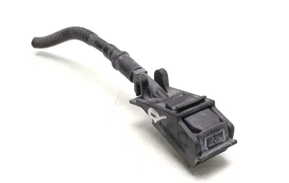 Volkswagen Golf IV Windshield washer spray nozzle 6E0955985