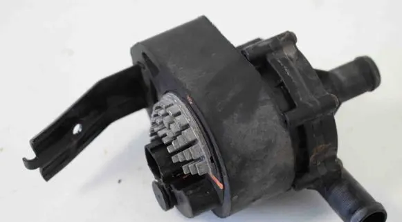 Tesla Model S Electric auxiliary coolant/water pump