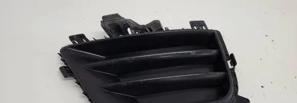 Mazda 5 Front bumper lower grill 