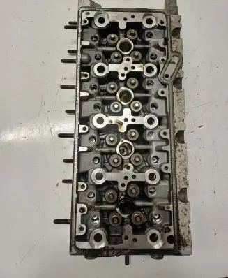 Volkswagen Golf VII Engine head 04L103373