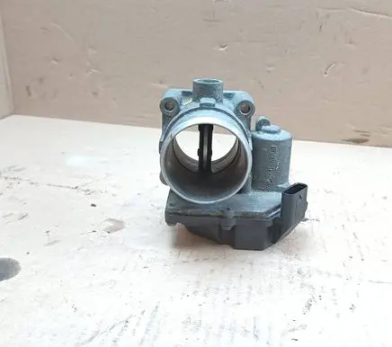 Hyundai i40 Throttle valve 351002A900
