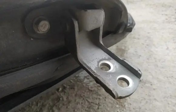 Toyota Corolla Verso E121 Front door upper hinge