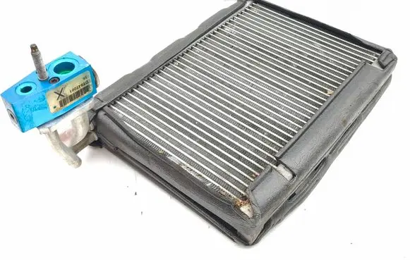 Maserati Ghibli Air conditioning (A/C) radiator (interior) DT547001
