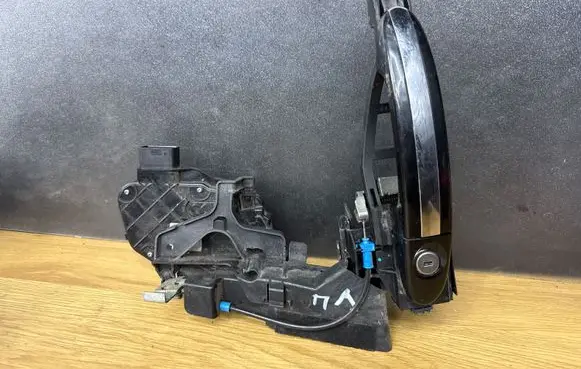 Ford Mondeo MK IV Front door exterior handle 7S71A219A65AL 090511A 961856108
