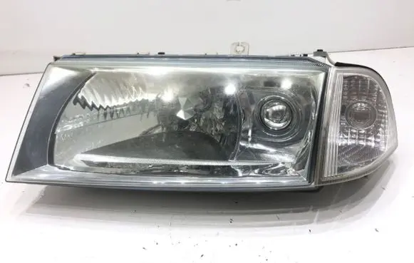 Skoda Octavia Mk1 (1U) Headlight/headlamp 1U1941015K