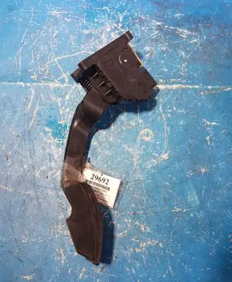 Opel Corsa D Accelerator pedal position sensor 13305804