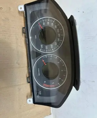 Volvo V60 Speedometer (instrument cluster) 31343323AA