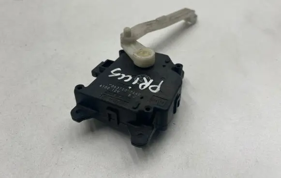 Toyota Prius (XW20) Air flap motor/actuator 0637007440