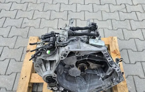 Mazda 3 III Manual 6 speed gearbox 080626EDFA EDFA D6040