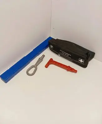 BMW X5 E70 Tool set 6770487 7552703
