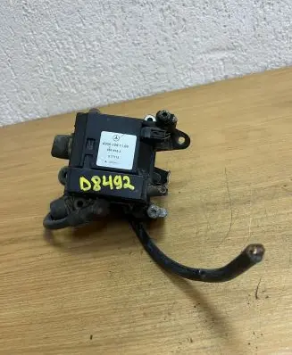 Mercedes-Benz E W210 Other control units/modules A0001591104 D8492