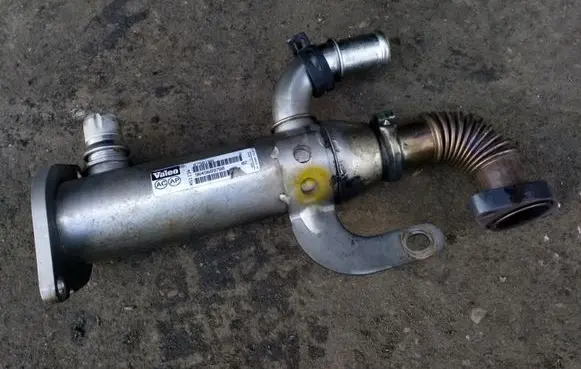 Ford Focus C-MAX EGR valve cooler 9645689780