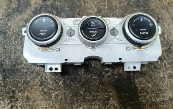 Mazda 6 Climate control unit E6AF WF21
