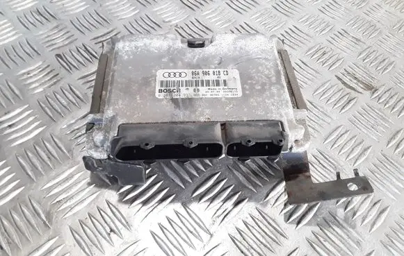 Audi A3 S3 8L Engine control unit/module 06A906018CD 0261204993