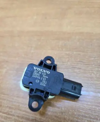 Volvo S60 Airbag deployment crash/impact sensor 30798030 T10H26303