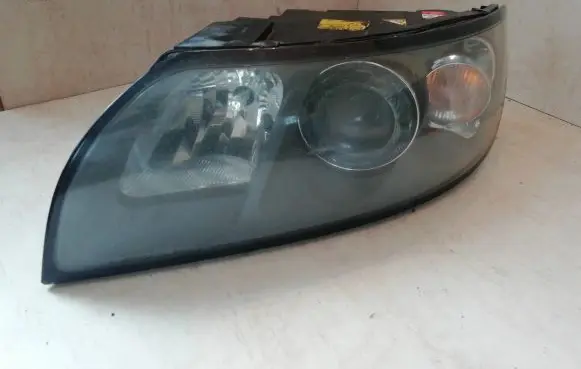 Volvo V50 Headlight/headlamp 30698889 00BC