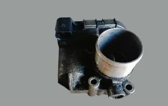 Opel Vivaro Throttle valve 8200330810