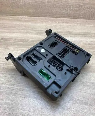 Ford Galaxy Fuse module 7M0962258A S108145200D