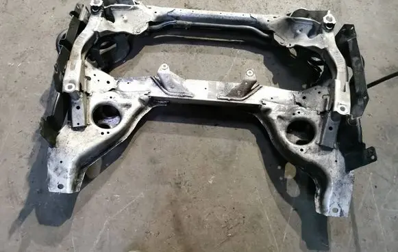 BMW 1 E81 E87 Front subframe