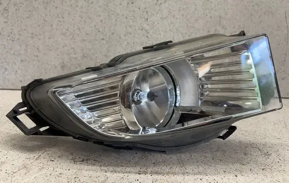 Opel Insignia A Front fog light 13226828 662588537