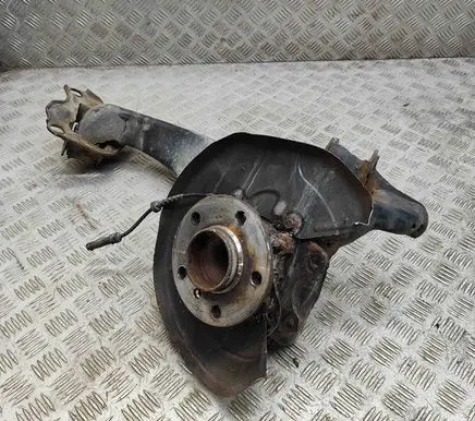 Mini One - Cooper F56 F55 Rear wheel hub 6799739