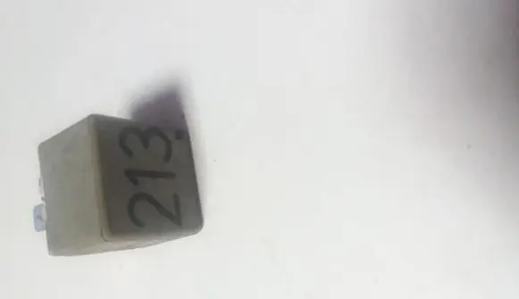 Audi A6 S6 C5 4B Other relay 443951253J