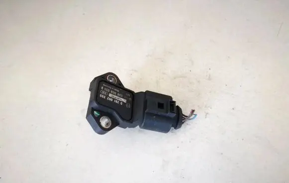 Skoda Fabia Mk2 (5J) Air pressure sensor 0281002399 038906051b
