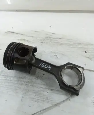 Opel Insignia A Piston with connecting rod A20DTH