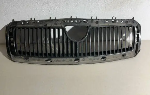 Skoda Fabia Mk1 (6Y) Front grill 6Y0853668B 6Y08536688 6Y085366BB